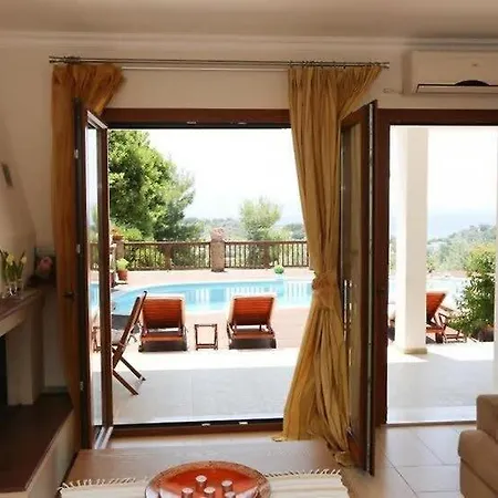 Luxury Villa Nefeli In Skiathos Featuring An Exclusive Private Pool Oasis Troulos Exterior foto