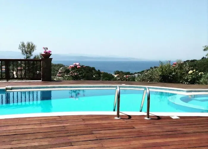 Luxury Villa Nefeli In Skiathos Featuring An Exclusive Private Pool Oasis