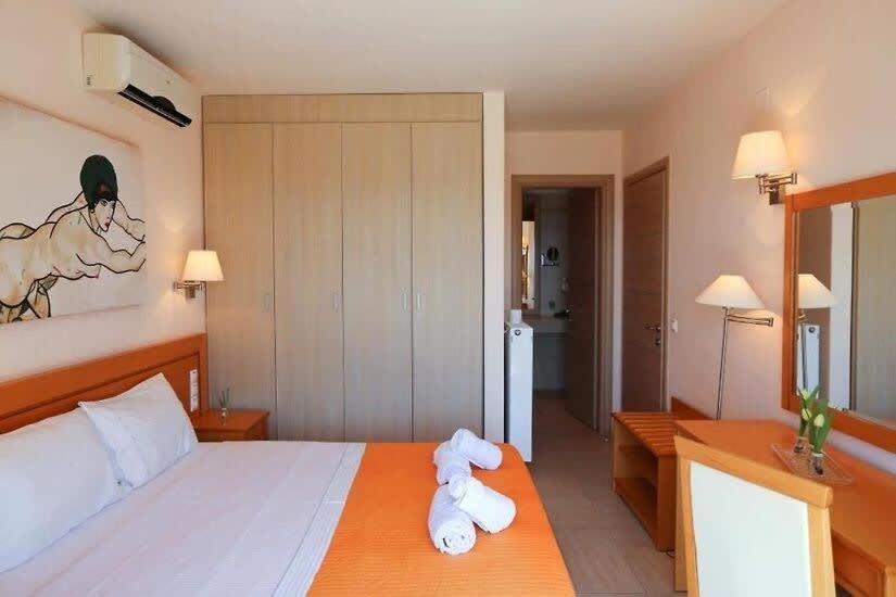 Luxury Nefeli In Skiathos Featuring An Exclusive Private Pool Oasis * Troulos