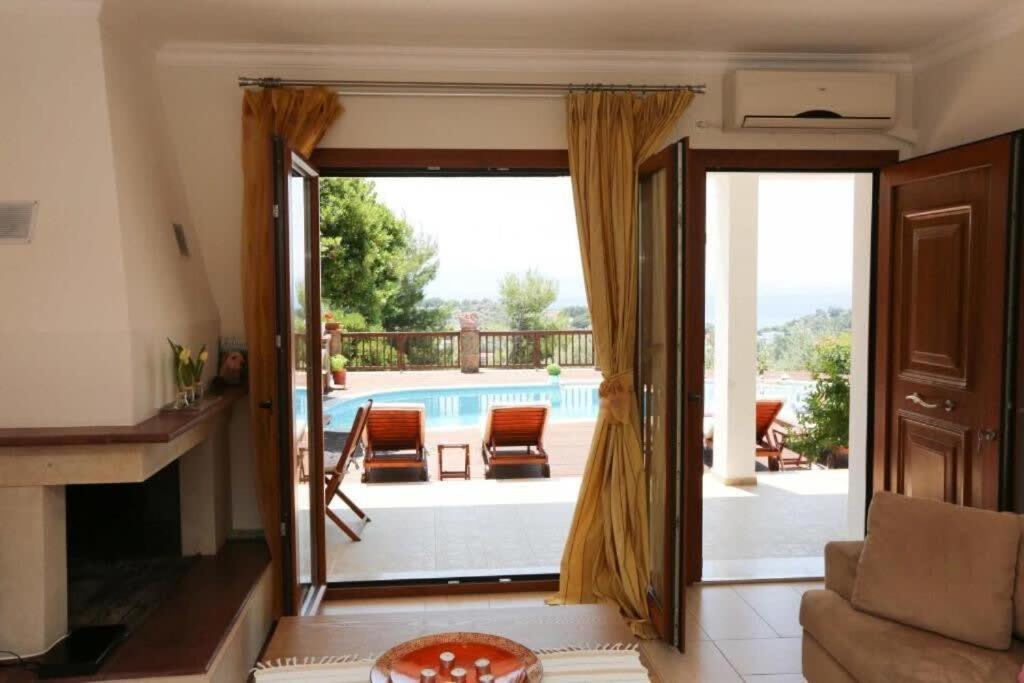 Villa Luxury Nefeli In Skiathos Featuring An Exclusive Private Pool Oasis Troulos