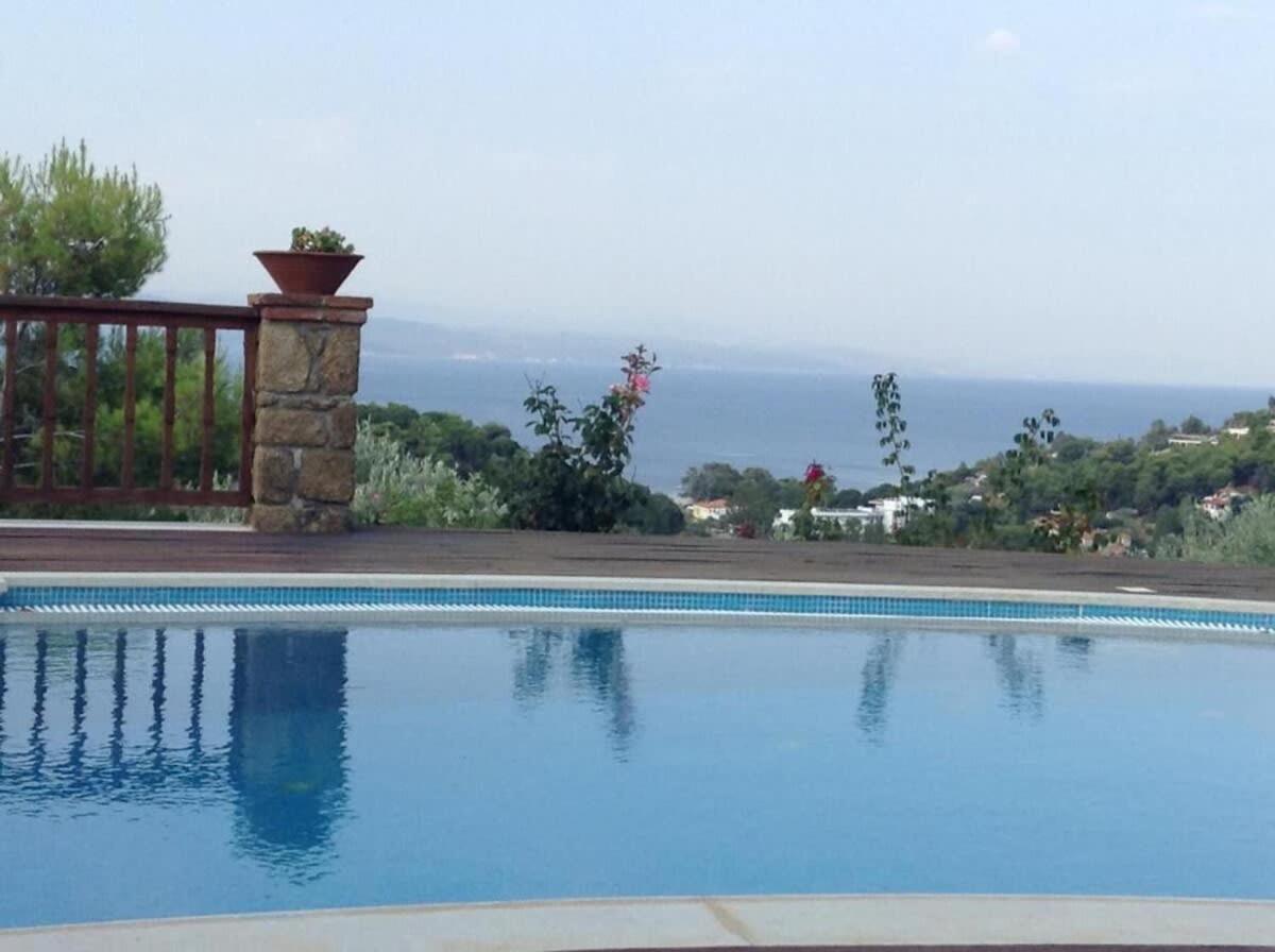 Luxury Nefeli In Skiathos Featuring An Exclusive Private Pool Oasis