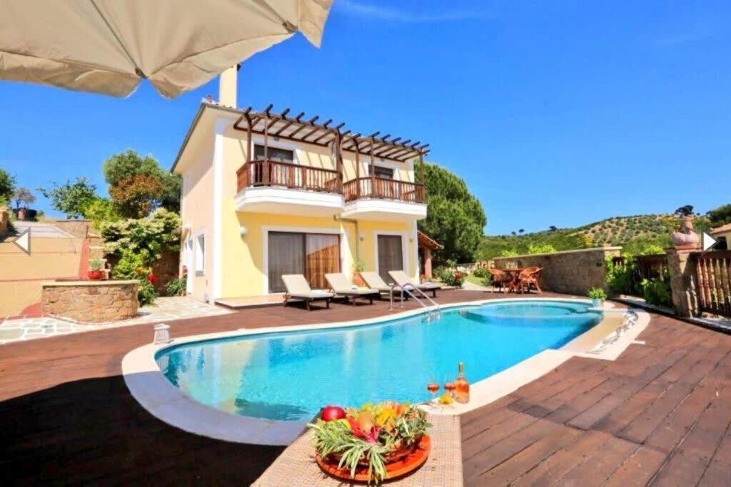 Villa Luxury Nefeli In Skiathos Featuring An Exclusive Private Pool Oasis *